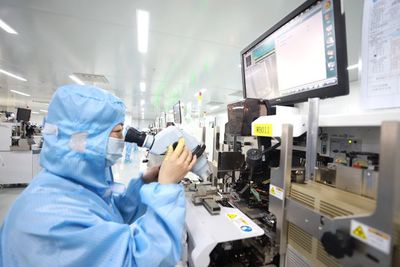 湖口吹響項(xiàng)目建設(shè)與技術(shù)創(chuàng)新集結(jié)號(hào)，企業(yè)復(fù)工復(fù)產(chǎn)跑出加速度